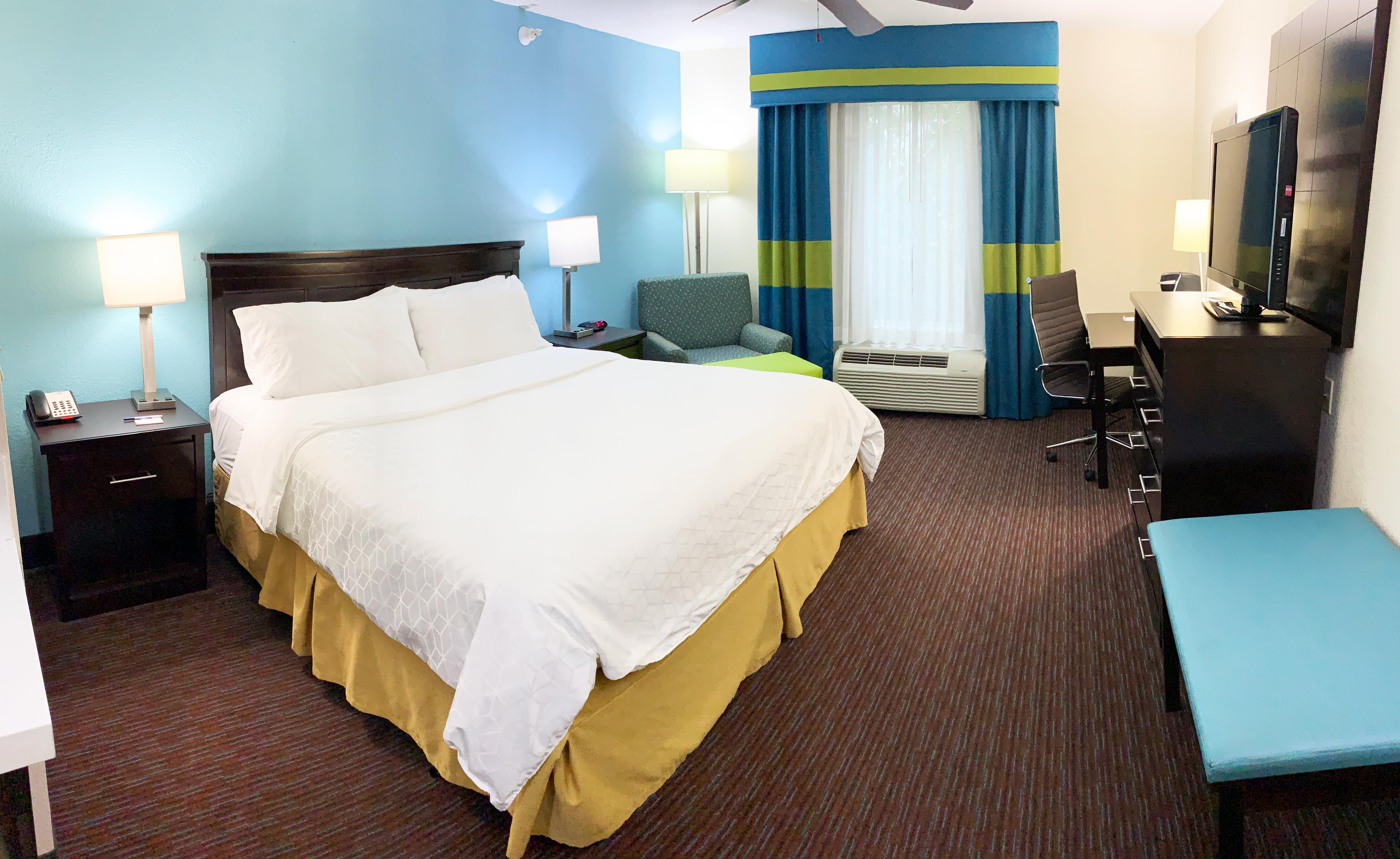 Holiday Inn Express Hotel & Suites Gainesville By Ihg Exterior foto
